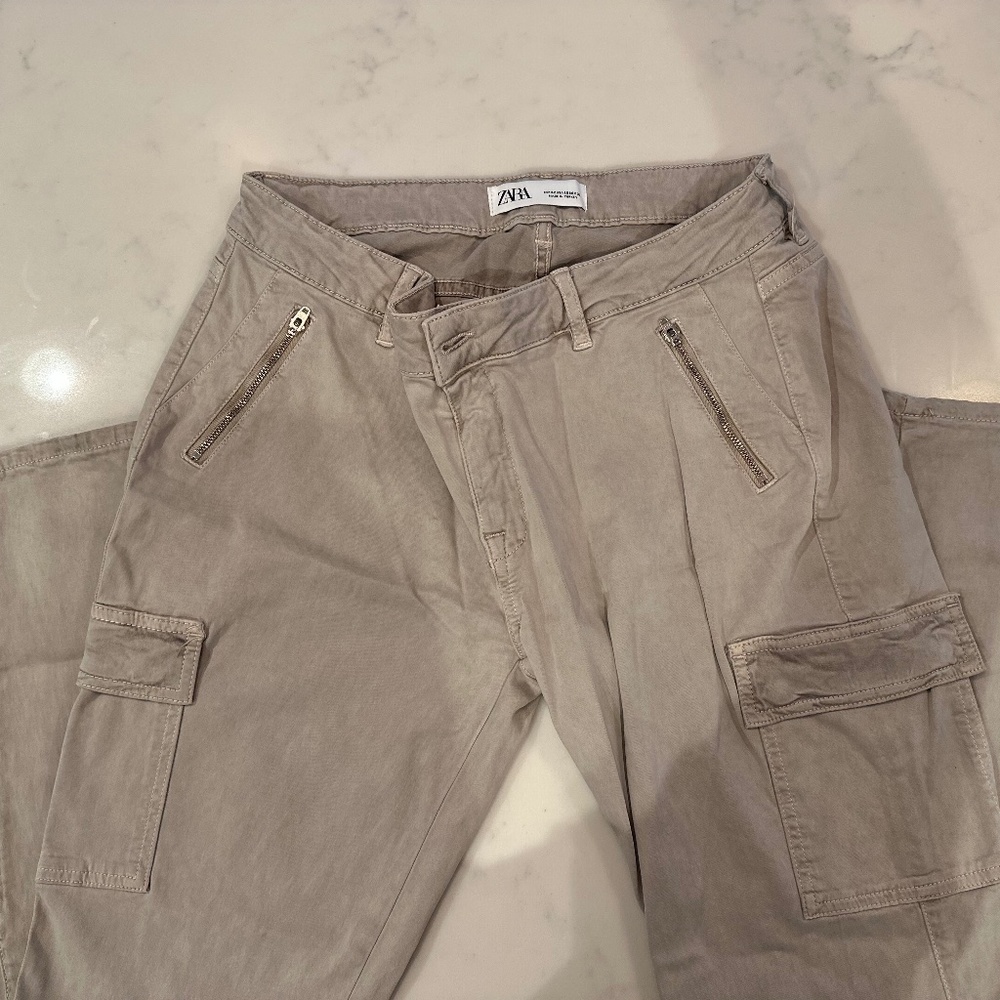 Zara Perfect Condition Cargo Pants